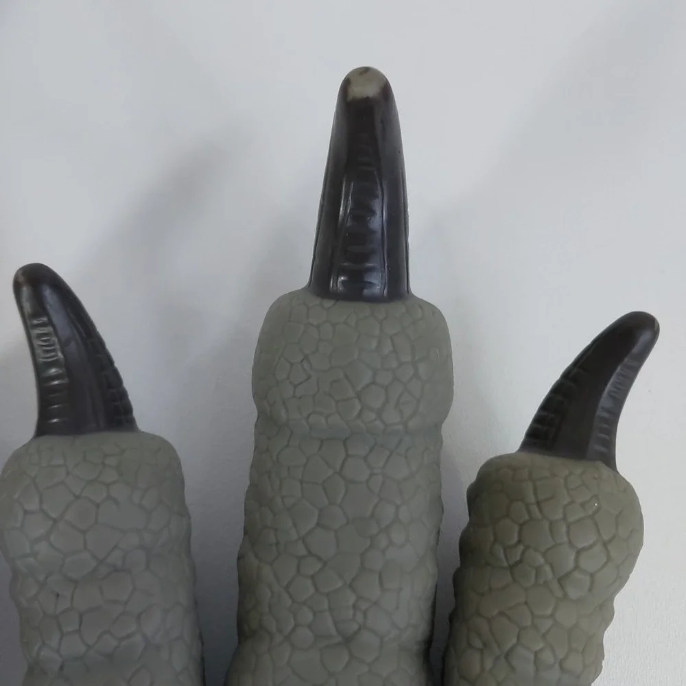 Jurassic World‎ Velociraptor Blue Raptor Dinosaur Claws Park Costume Gloves 2017